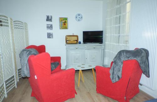 Prats-de-Mollo-la-Preste Apartment | Serra-Vernet del Roser, Plain-Pied de Charme, Village Historique