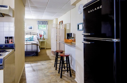 East Dennis Hotel | Sesuit Harbor House