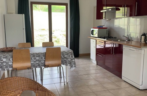 Tourreilles Cottage | Set of 4 air-conditioned 3* gîtes, swimming pool for 16 people in the middle of the vineyards.