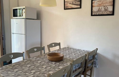 Tourreilles Cottage | Set of 4 air-conditioned 3* gîtes, swimming pool for 16 people in the middle of the vineyards.