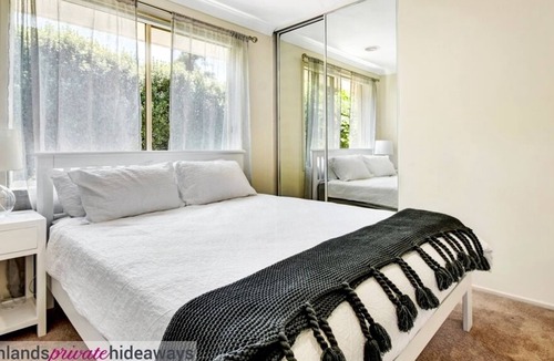 Bowral House | Set on beautiful and private 2000sqm