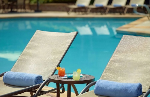 Stone Mountain Hotel | Set within Stone Mountain Park! FREE Parking, Onsite Pool, Pets Allowed!