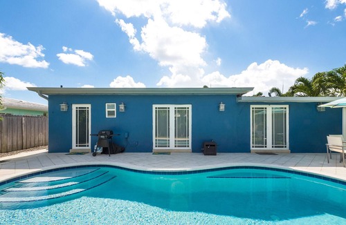 Oakland Park House | ☀️‼️SET YOUR RATE! MAKE AN OFFER & STAY HERE! 🏝 HEATED POOL, 10 MINS TO BEACH!
