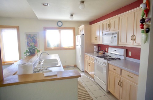 Fish Creek Bed & Breakfast | Settlement Inn & Lavender Spa