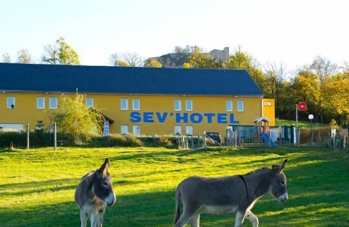 Severac-le-Chateau Hotel | Sev'hotel