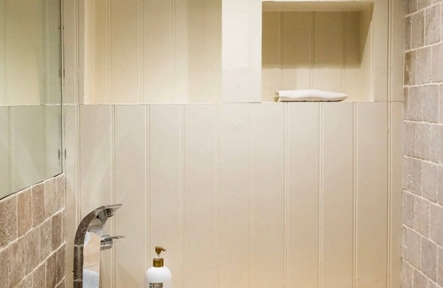 Batheaston House | Seven Acres Cottage with Parking