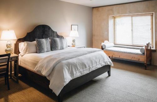 Sonoma Hotel | Seven Branches Venue and Inn