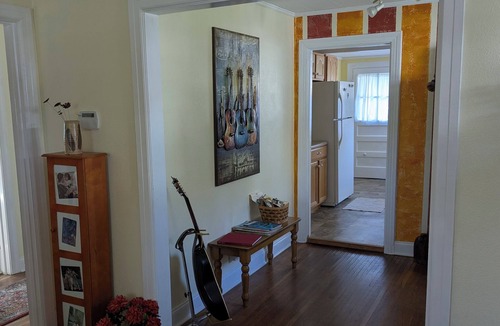 Glencliff Cottage | Seven C's Cottage - Nashville, Tennessee
