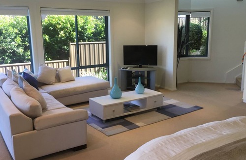 Gerroa Bed & Breakfast | seven mile beach bed and breakfast