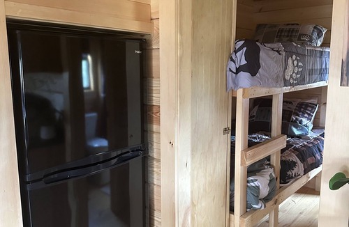 Weikert Cabin | Seven Mtn Vista FirePit Hammock Deck Private