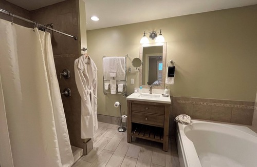 Lake Geneva Bed & Breakfast | Seven Oaks Bed & Breakfast