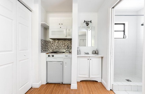 Lake Worth Apartment | Seven Palms Hotel & Apartments