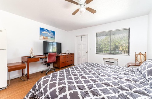 Lake Worth Apartment | Seven Palms Hotel & Apartments