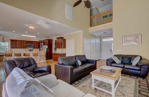 Woodland Terrace House | Seven Palms