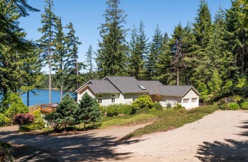 Dunes City House | Seven pines