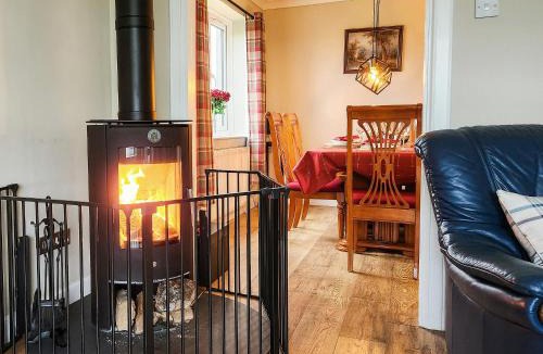 Airdrie House | Seven Seasons