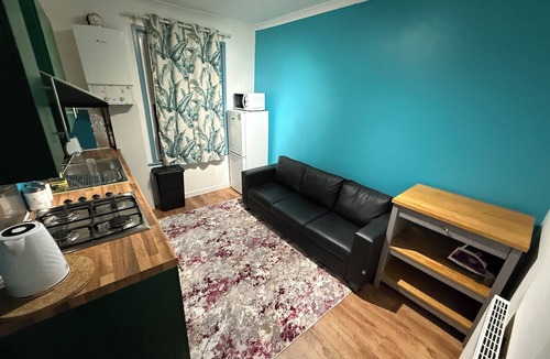 Tottenham Green Apartment | Seven Sisters Retreat