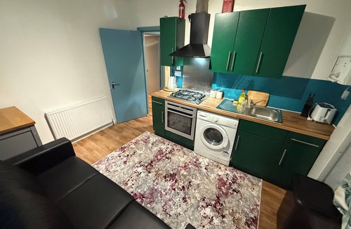 Tottenham Green Apartment | Seven Sisters Retreat