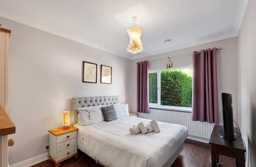 Thorpe St Andrew House | Seven Space - Applegarth House, 3 Bed Bungalow