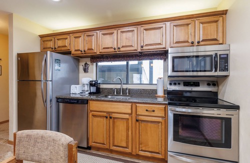 Seven Springs Condo | Seven Springs Stoneridge 3 BR Condo, Private Deck by RedAwning
