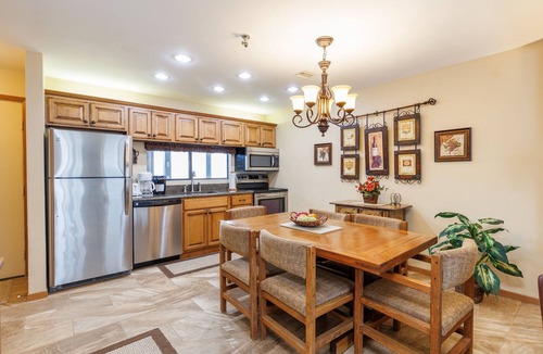 Seven Springs Condo | Seven Springs Stoneridge 3 BR Condo, Private Deck by RedAwning