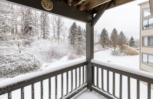 Seven Springs Condo | Seven Springs Stoneridge 3 BR Condo, Private Deck by RedAwning