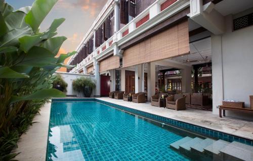 Historic George Town Hotel | Seven Terraces