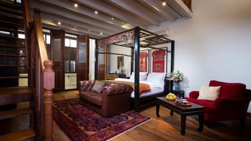 Historic George Town Hotel | Seven Terraces