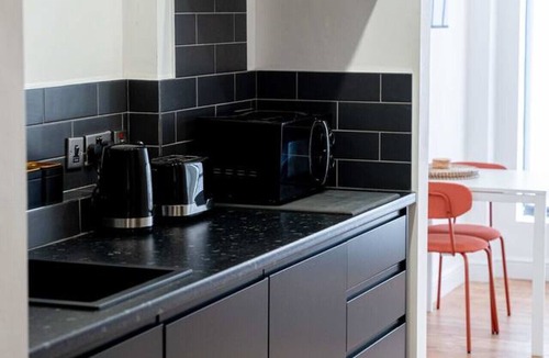 RopeWalks Apartment | Sevenstay Fleet Apt27