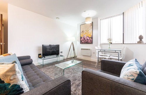 The Westside Apartment | SevenStays Broadway Residences - Gym and Parking