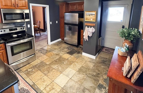 South Perry District House | Seventh Haven Craftsman, Hot Tub & Fire Pit, Centrally Located