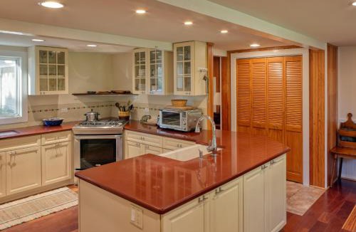 Easton House | Seventh Haven
