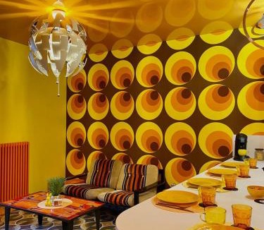 Semur-en-Auxois Apartment | Seventies