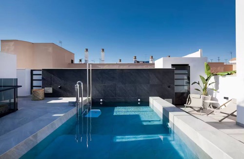 El Arenal Apartment | Sevilla, my dear! Unique apartments with rooftop terrace and swimming pool!