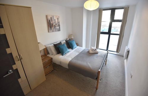 Birmingham City Centre Apartment | SF Apartments- Jewellery Quarter