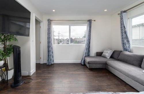 Oakland Apartment | SF Executive stayfree parking on site