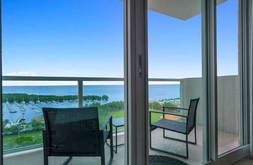 Coconut Grove Condo | SF Modern Comfort Steps from the Ocean Breeze