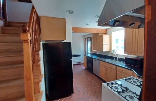 San Pablo House | SF view 2BDR, Backyard, Parking, Quiet