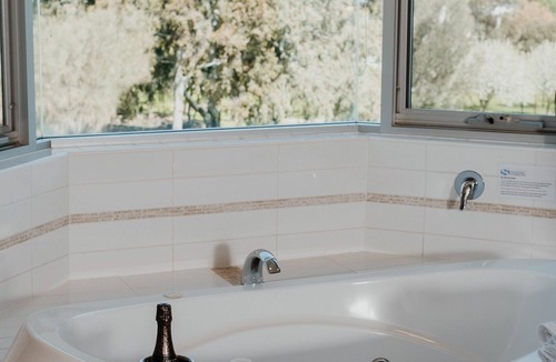 Modbury Hotel | Sfera's Park Suites & Convention Centre