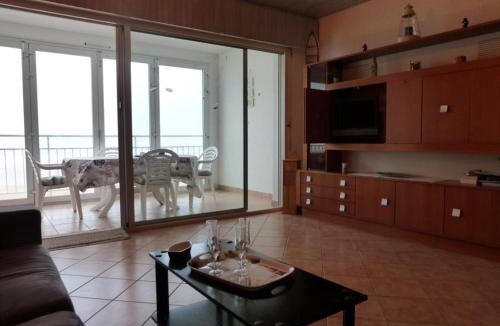 Saint-Gilles-Croix-de-Vie Apartment | SG320-040 Appart Studio cabine 4 couchages SAINT GILLES CROIX DE VIE