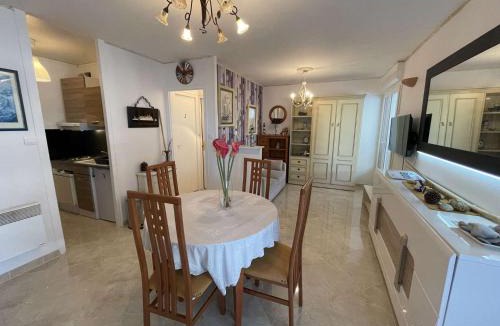 Saint-Hilaire-de-Riez Apartment | SH160-134 Appart 2 pièces cabine 5 couchages SAINT HILAIRE DE RIEZ
