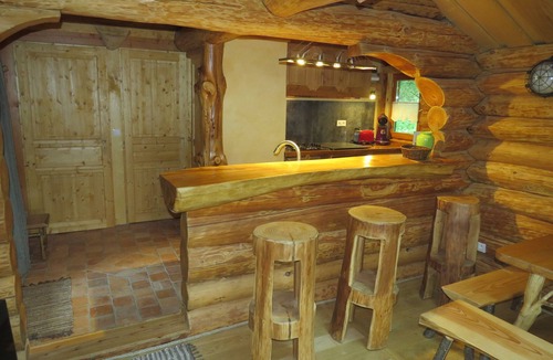 Saint-Martial de Gimel Ski Chalet | Shack Hans .