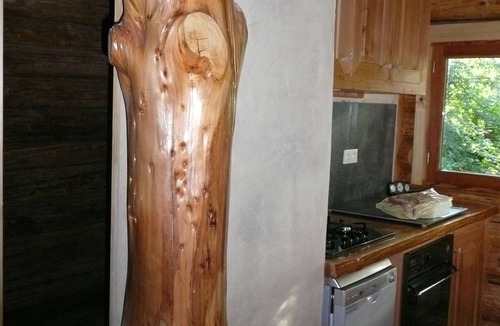 Saint-Martial de Gimel Ski Chalet | Shack Hans .