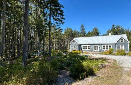 Tenants Harbor House | Shackmatack