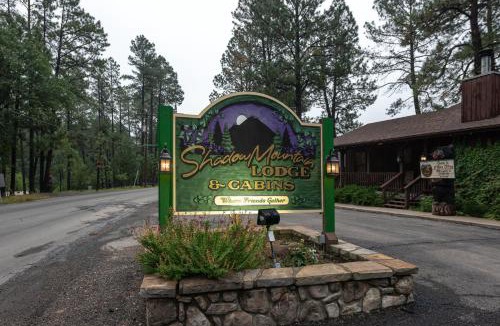 Ruidoso Ski Chalet | Shadow Mountain Lodge and Cabins