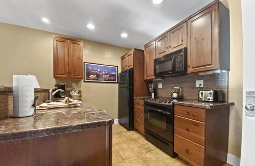 North Park City Apartment | Shadow Ridge 112 condo
