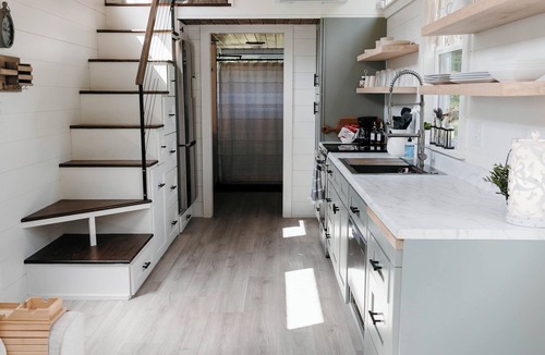 Cleveland House | Shadow’s Hideaway - Tiny Home w/Fire Pit + Views