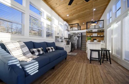 Clayton House | Shadowrock - Luxury Tiny Home with Amazing Views