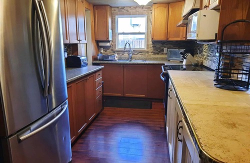 Turkey Point Cabin | SHADY DECK LODGE, TURKEY POINT, July & August min 7 days SAT. to SAT. $2000.00+