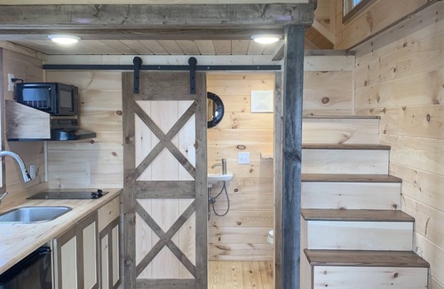 Bellevue Cabin | Shady Haven - Tiny Home 1